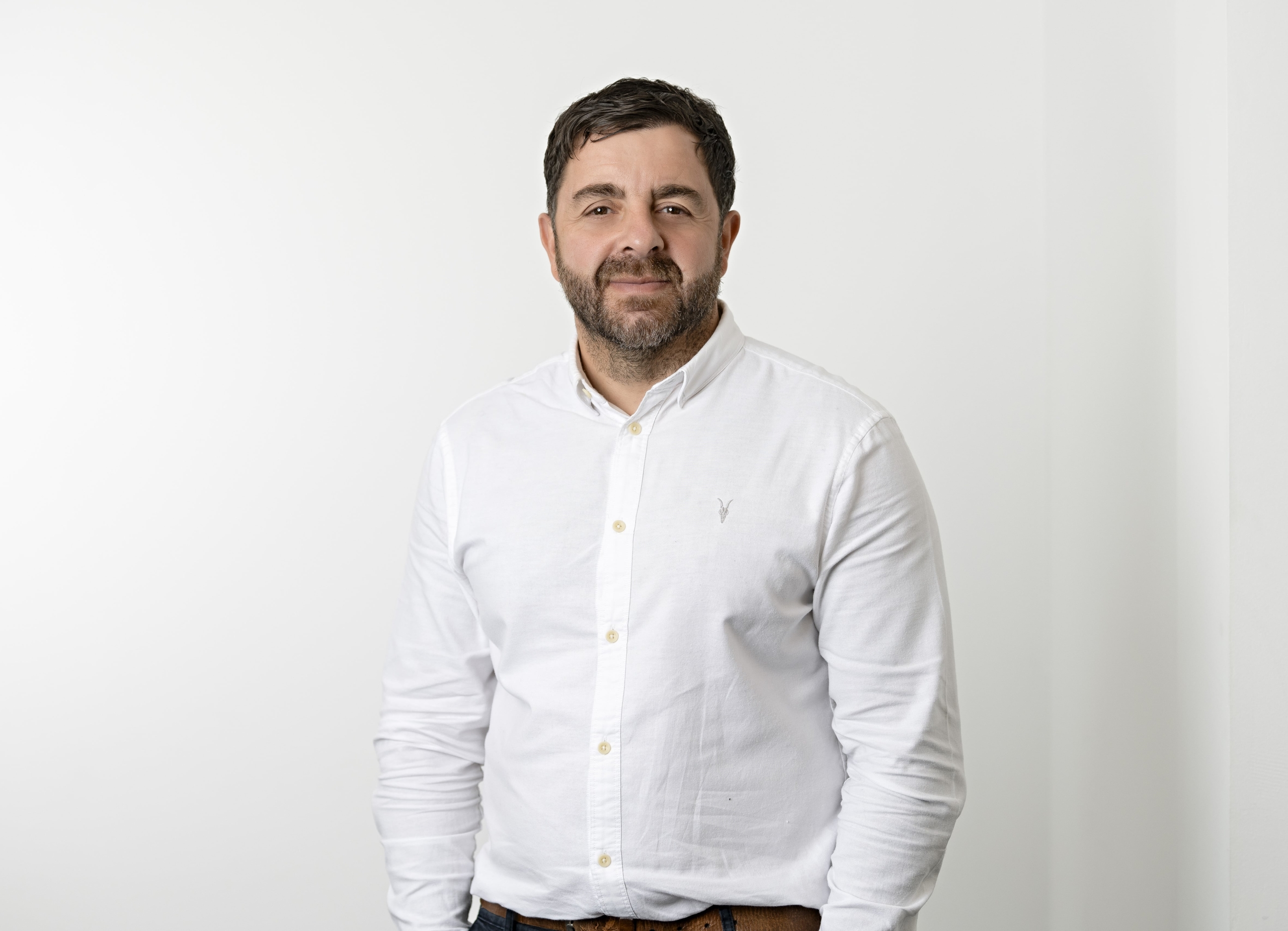 Erol Mustafa- 064-min